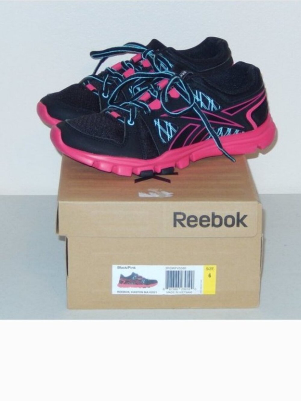 New Reebok Shoes 6 YourFlex Black Pink Blue Athletic NIB with Box